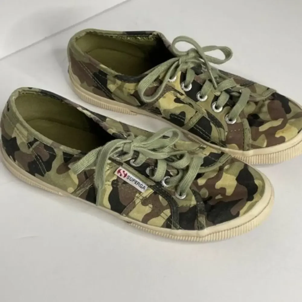 Superga Green Camo Sneakers 5M 6.5 W‎